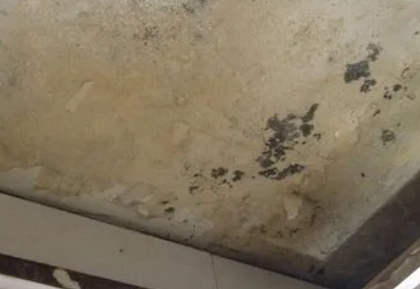 敦煌阳台漏水维修公司分享下敦煌卫生间渗水维修需要注意哪些问题。