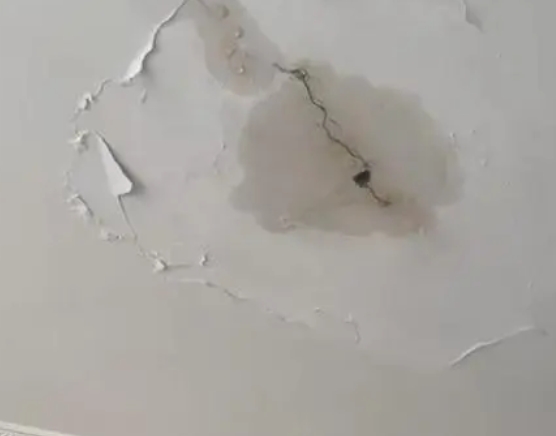 敦煌阳台漏水维修公司分享下屋面防水工程质量问题原因分析